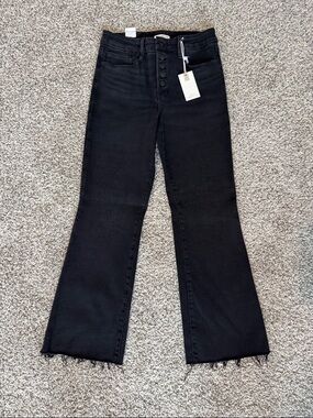 Good American Black 5 Button-Front Good Legs Crop Mini Boot Jeans with Raw Hem